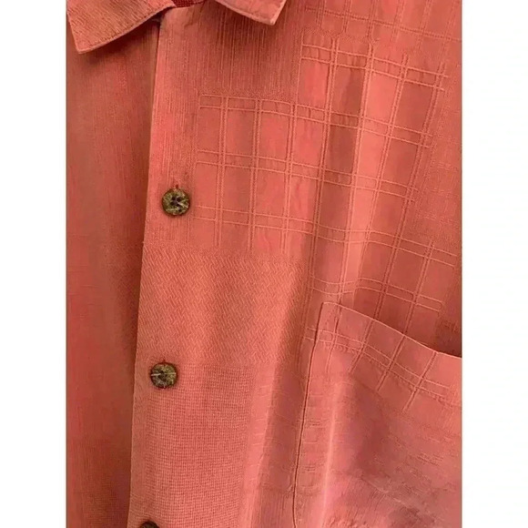 Tommy Bahama Men's Short Sleeve Button Down Pink 100% Silk Embroidered Shirt - Picture 5 of 8